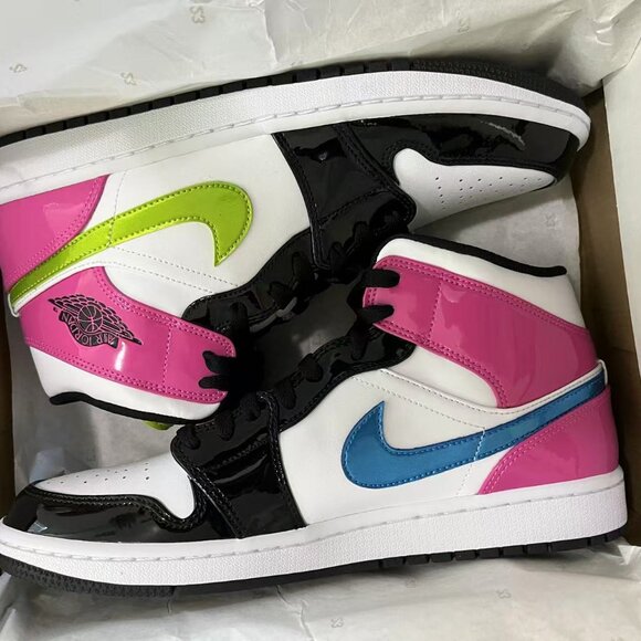 Jordan 1 Mid White Black Cyber Pink - Picture 1 of 5